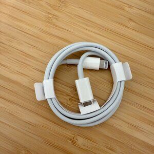 Apple USB-C to Lightening Cable iPhone